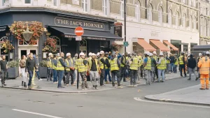 İngiltere'de İnşaatçı ve Kaynakçı Olarak Çalışmak: 2026 Skilled Worker Visa Rehberi